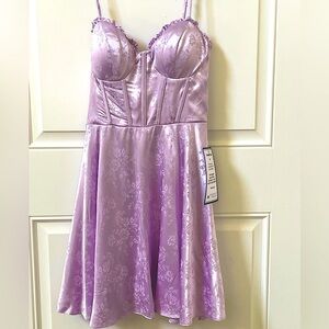 NWT Lavender Mini Homecoming Dress w/boning/corset detail size 3/4